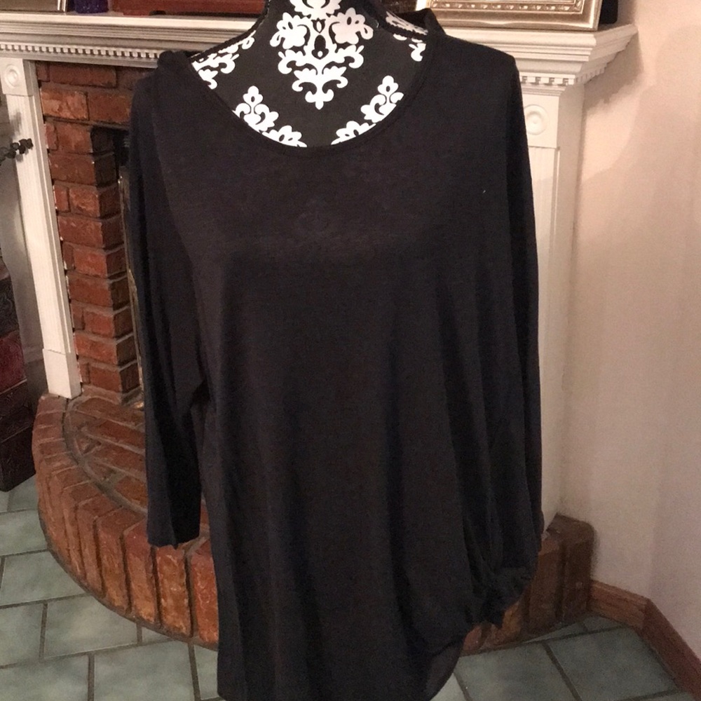 Nwt plus size tee. 3/4 length